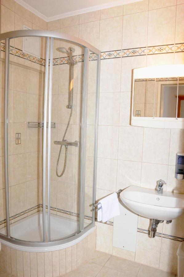 Privatzimmer Familie Schwarz Vienne Chambre photo